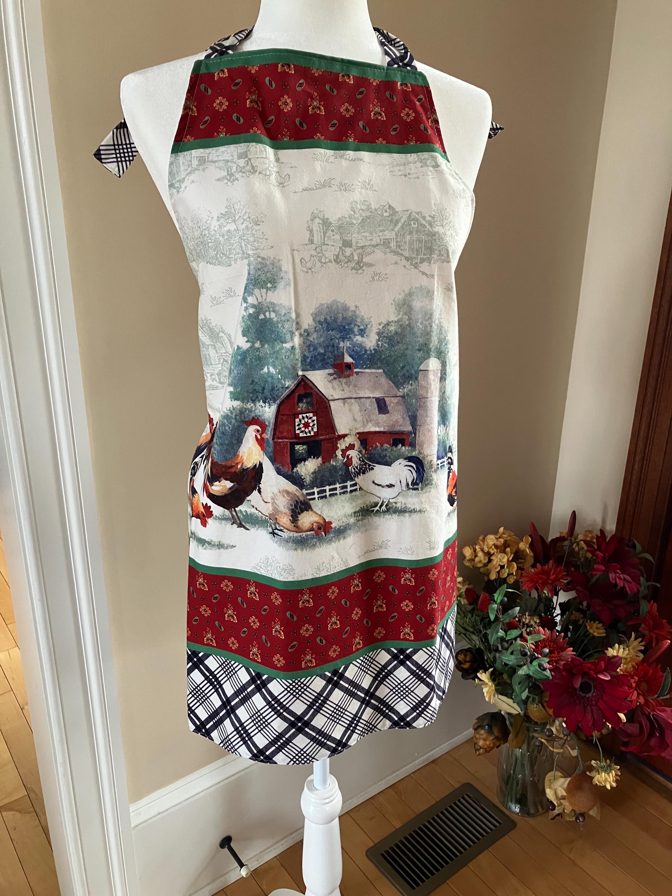Chickens in the Farmyard Apron and Matching Oven Mitts