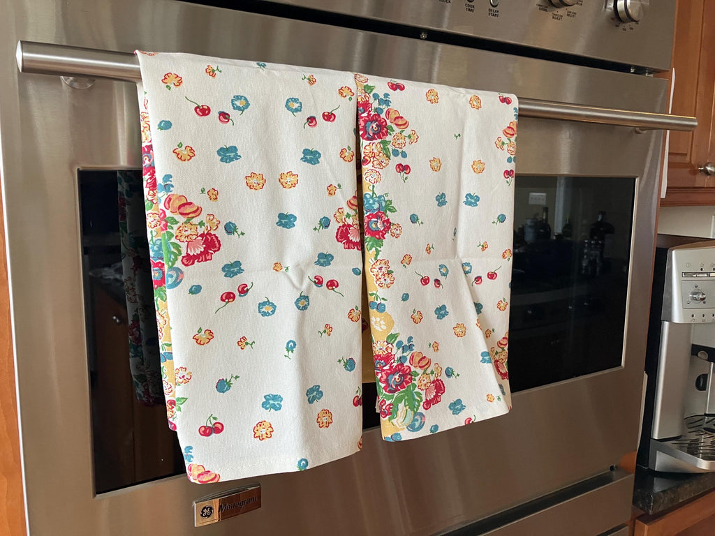 Granny Garden  100% Soft Cotton Kitchen Towels//Moda tea towel//kitchen gift//housewarming