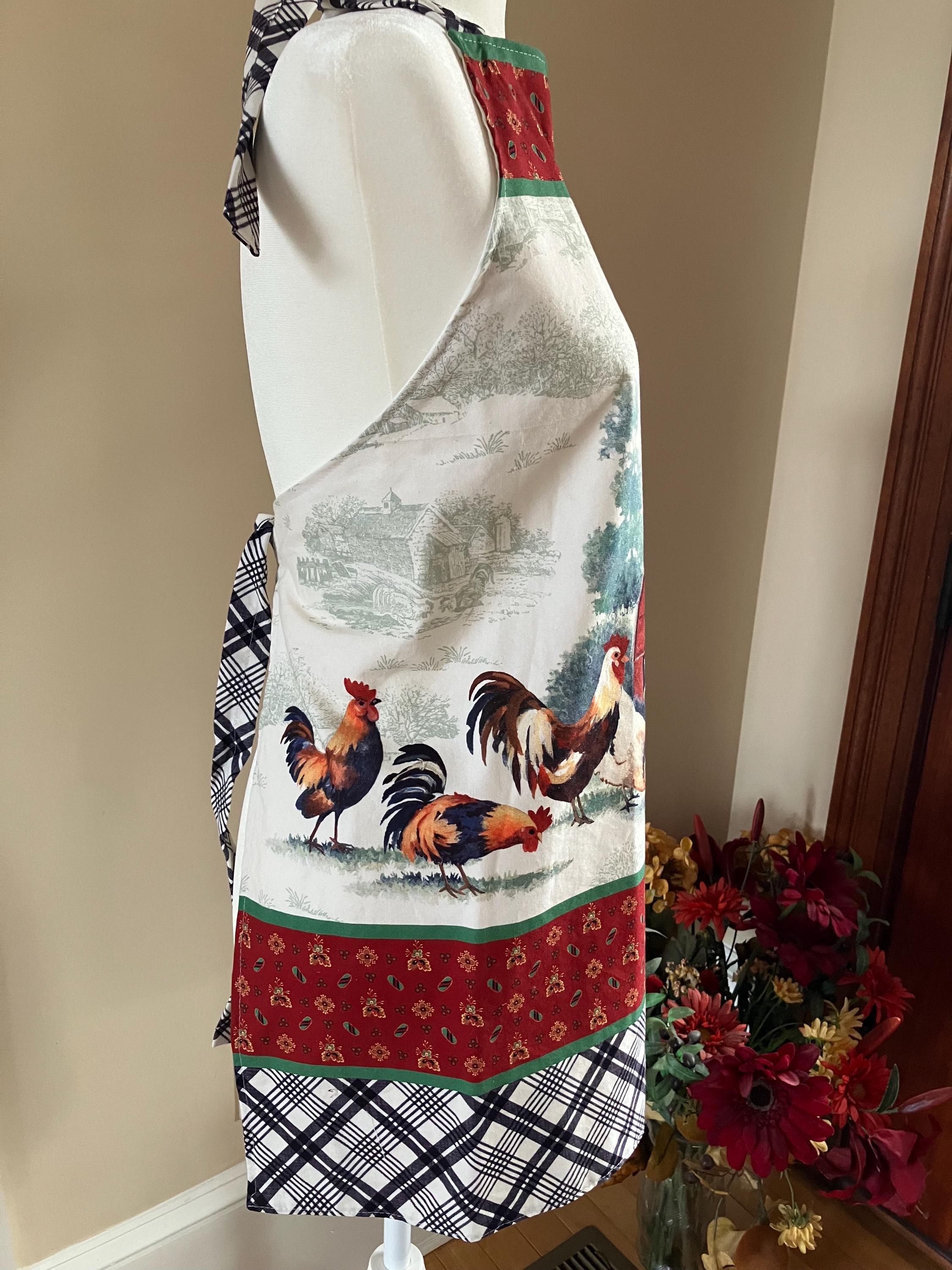 Chickens in the Farmyard Apron and Matching Oven Mitts
