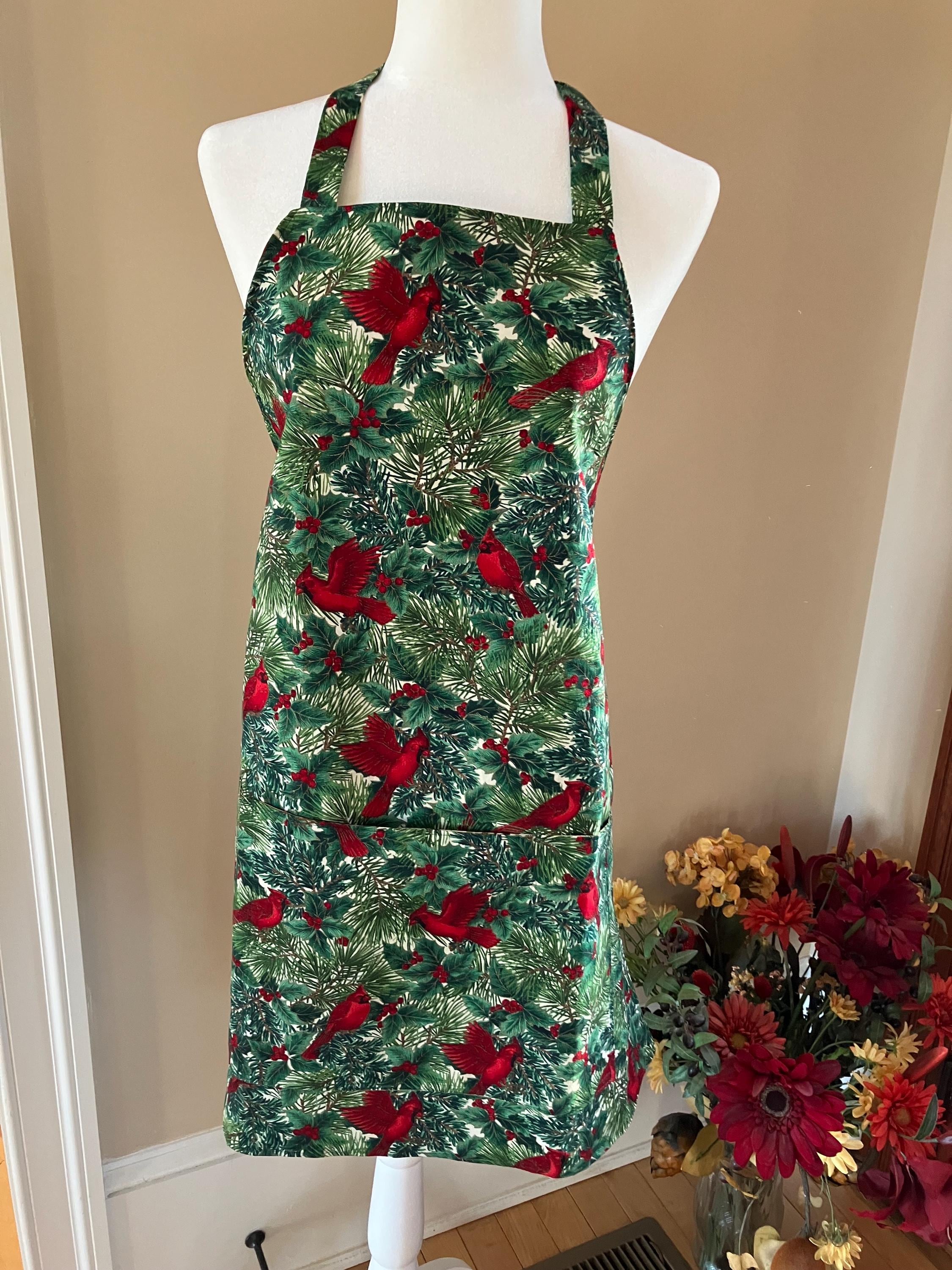 Cardinal Apron with Matching Hot Pad Set// Kitchen//Holiday