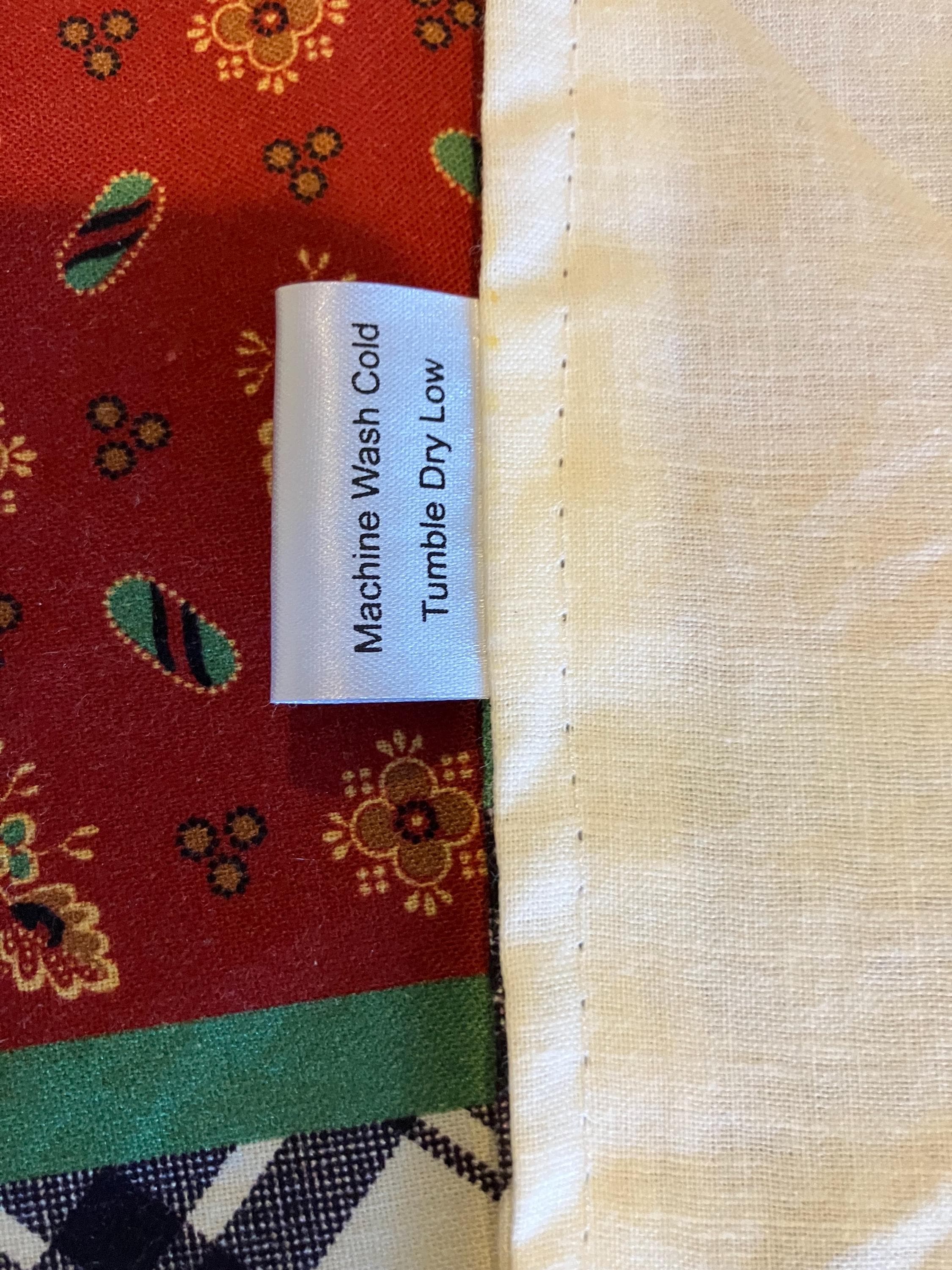 Chickens in the Farmyard Apron and Matching Oven Mitts