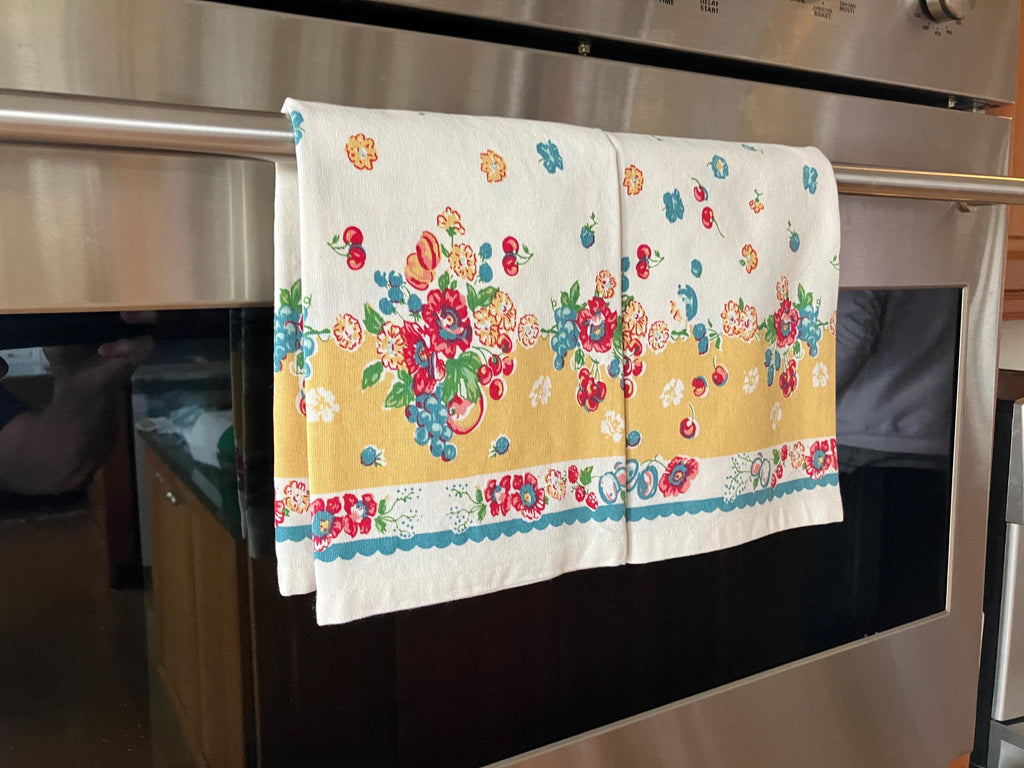 Granny Garden  100% Soft Cotton Kitchen Towels//Moda tea towel//kitchen gift//housewarming