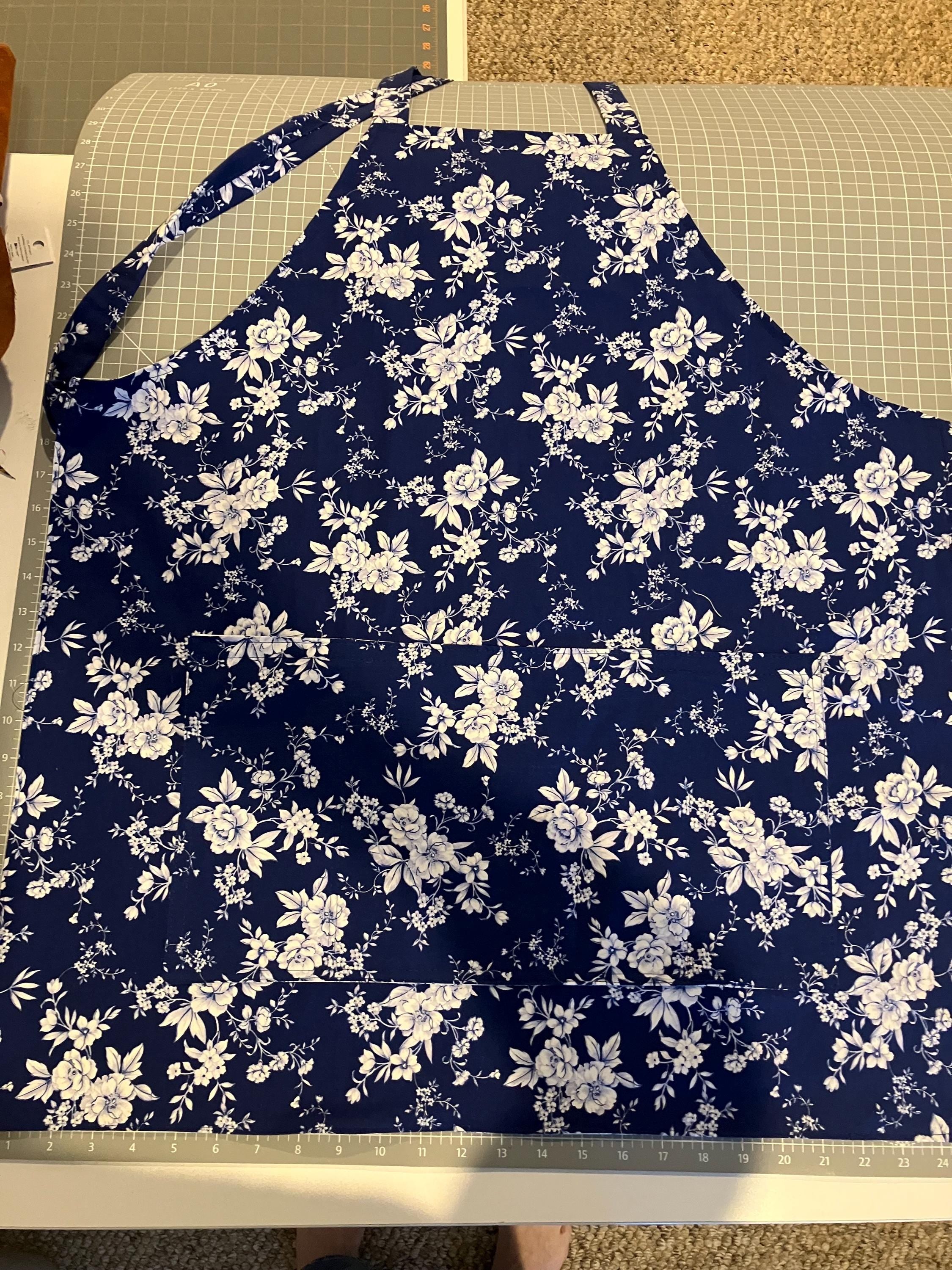 Blue and White Floral Apron//Matching Hot Pad//Matching Cozy// Kitchen//Craft//Garden//Outdoor